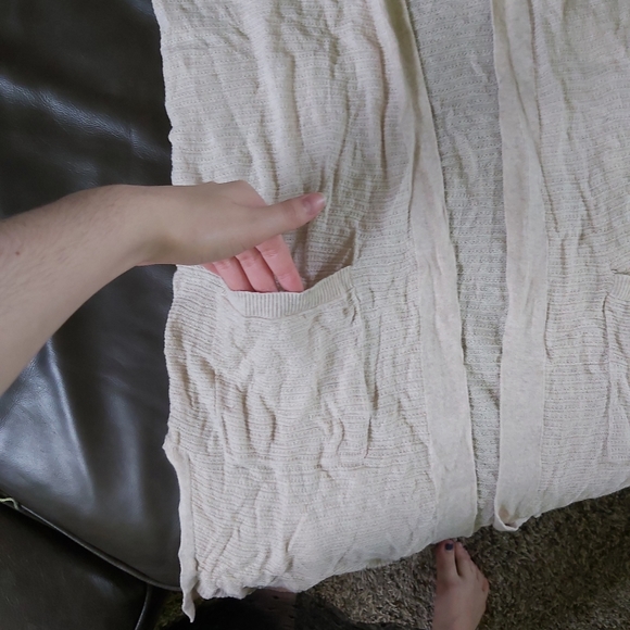 Sleeveless Cardigan - Picture 2 of 2